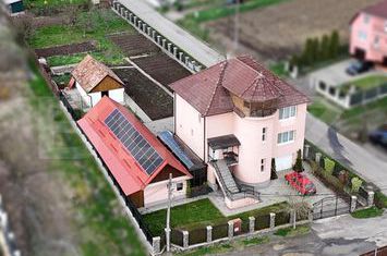 Vilă - 5 camere de vanzare REGHIN - Mures anunturi imobiliare Mures