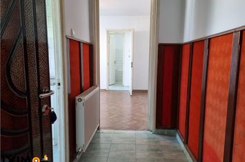Apartament 3 camere de vanzare CENTRAL - Bacau anunturi imobiliare Bacau