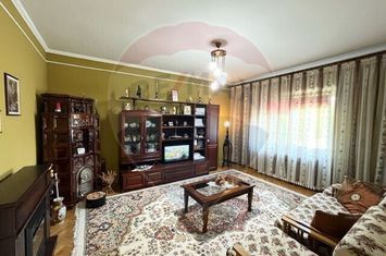 Casă  str. Progresului , Sebes, destinatie : uni/multifamiliala anunturi imobiliare Alba