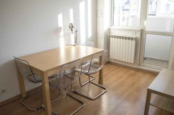 Apatament 2 camere, zona Universitate, acces metrou anunturi imobiliare Bucuresti