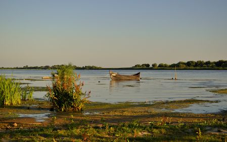 Delta Dunării, de vânzare: plajele sălbatice sunt modernizate, pentru turiștii pretențioși