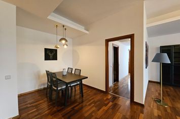 VANZARE 3 CAMERE COMPLEX LIZIERA - VEDERE PADUREA BANEASA! anunturi imobiliare Bucuresti