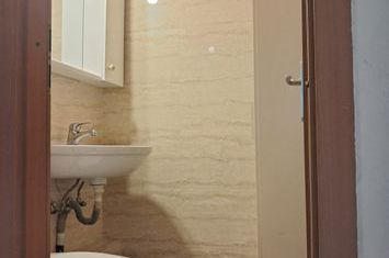 Apartament 3 camere de vanzare BUCURESTI - Bucuresti anunturi imobiliare Bucuresti