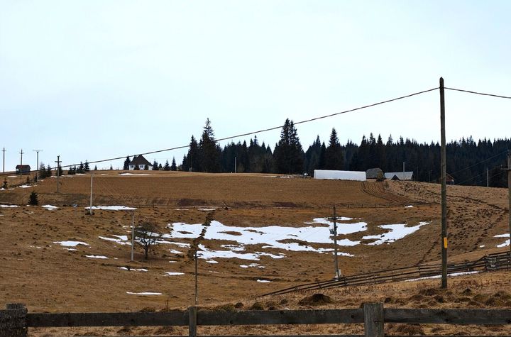 EREN EXTRAVILAN 730 MP si CONSTRUCTIE , statiunea montana Belis - CLUJ anunturi imobiliare Cluj