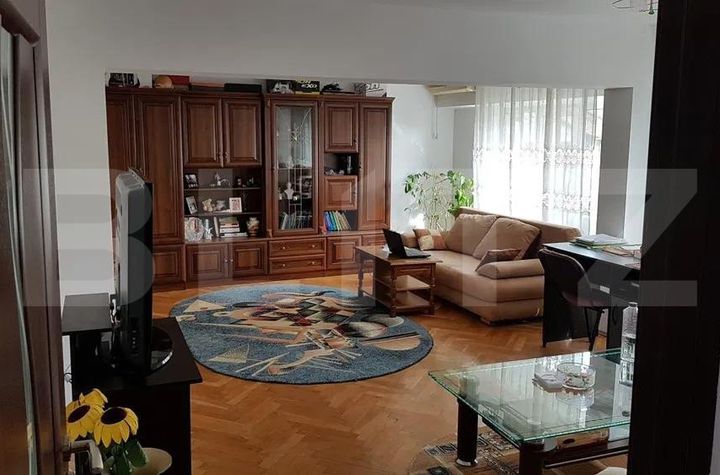 Apartament 3 camere de vanzare FRUMOASA - Iasi anunturi imobiliare Iasi