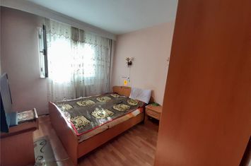 Apartament 3 camere de vanzare 9 MAI - Prahova anunturi imobiliare Prahova