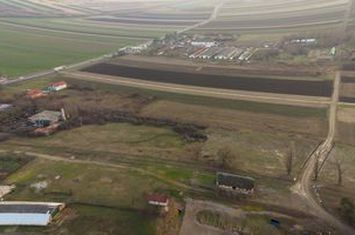 33 parcele intravilane 2 ha în Chișineu-Criș anunturi imobiliare Arad