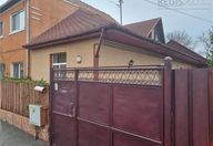 275.000 €, Casă