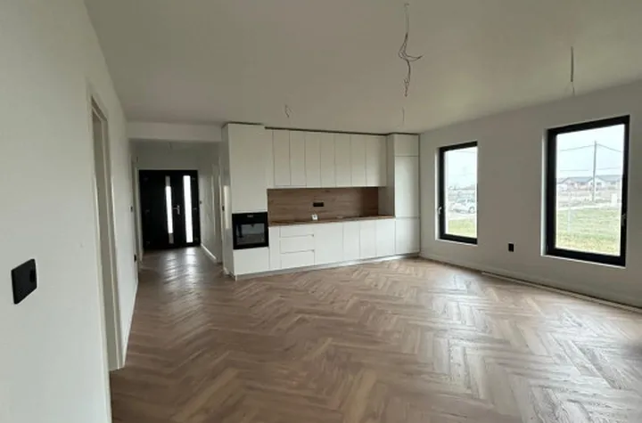 Casă - 4 camere de vanzare OSORHEI - Bihor anunturi imobiliare Bihor