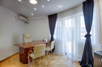 Piata Sf. Stefan - Calarasilor, Spatiu de birouri, 4 camere anunturi imobiliare Bucuresti