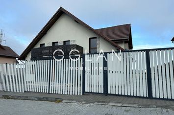 Vilă - 4 camere de vanzare CISNADIE - Sibiu anunturi imobiliare Sibiu