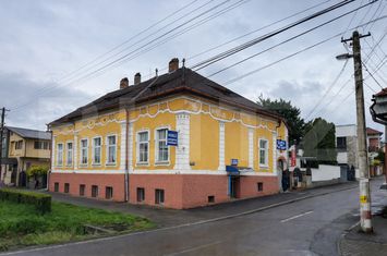 Casă - 15 camere de vanzare REGHIN - Mures anunturi imobiliare Mures