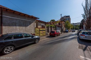 Casă - 2 camere de vanzare 13 SEPTEMBRIE - Bucuresti anunturi imobiliare Bucuresti