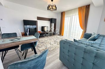 Apartament lux 3 camere de inchiriat in Prima Panorama Decebal anunturi imobiliare Bihor