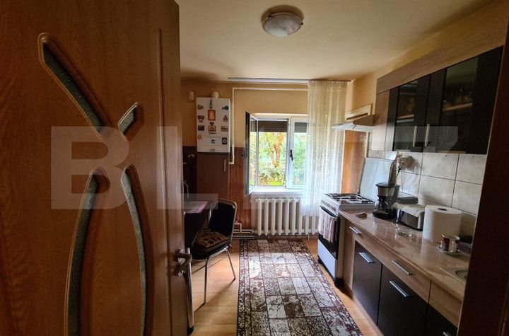 Apartament 3 camere de vanzare ASTRA - Brasov anunturi imobiliare Brasov