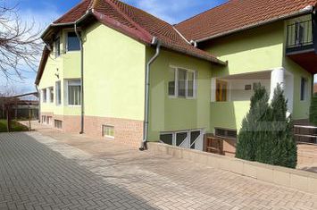 Vilă - 3 camere de vanzare SEBES - Alba anunturi imobiliare Alba