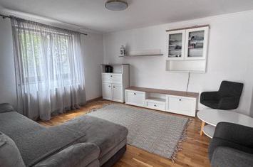 Casă - 4 camere de vanzare HORODNIC - Suceava anunturi imobiliare Suceava