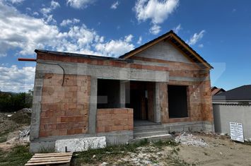 Casă - 4 camere de vanzare CETATE - Alba anunturi imobiliare Alba