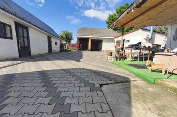 Casă - 4 camere de vanzare NEGOSTINA - Suceava anunturi imobiliare Suceava
