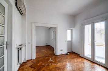 Universitate / Spatiu de birouri / Doua camere / Centrala proprie anunturi imobiliare Bucuresti