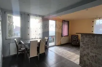 Apartament 3 camere de inchiriat în zona Dambul Rotund anunturi imobiliare Cluj