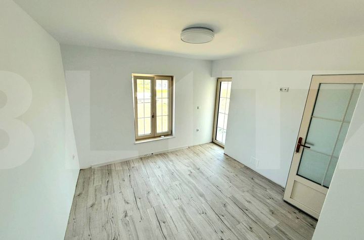 Vilă - 10 camere de vanzare BOTOSANI - Botosani anunturi imobiliare Botosani