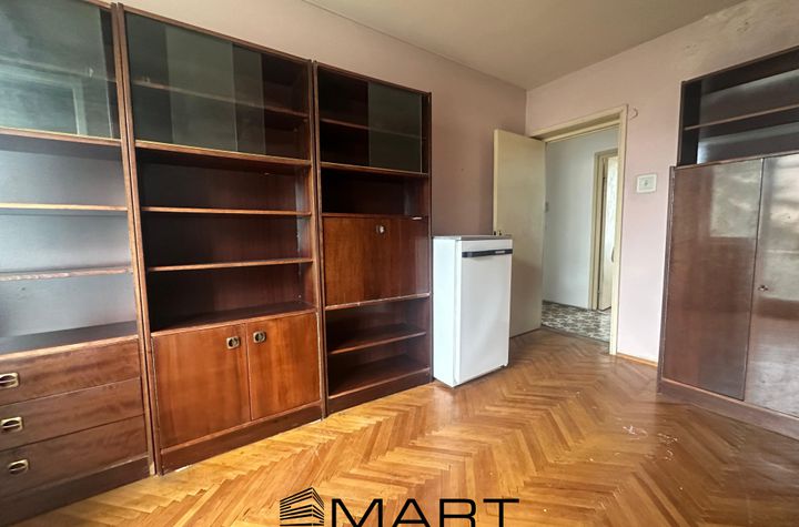 Apartament 4 camere de vanzare ASTRA - Brasov anunturi imobiliare Brasov