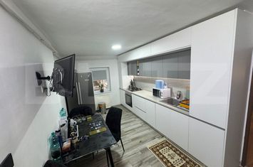 Apartament 3 camere de vanzare TARGU-JIU - Gorj anunturi imobiliare Gorj