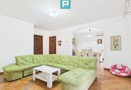 500 €, Apartament 3 camere