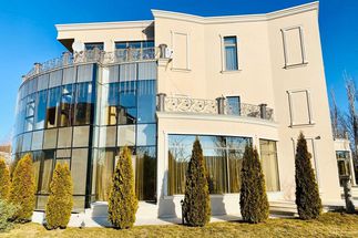 Vilă 7 camere de vânzare Bucuresti - Lacul Tei