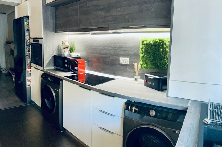 Apartament 3 camere de vanzare CONSTANTA - Constanta anunturi imobiliare Constanta