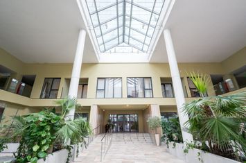 Garsoniere 10 proprietati Rin Grand Residence sub contract Airbnb anunturi imobiliare Bucuresti
