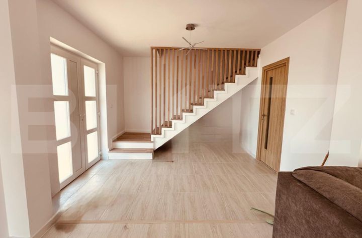 Vilă - 4 camere de vanzare IASI - Iasi anunturi imobiliare Iasi