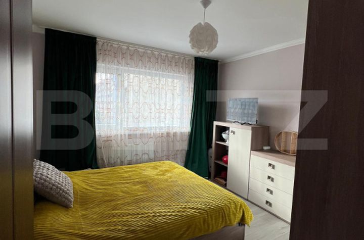 Apartament 3 camere de vanzare DAMBU  - Mures anunturi imobiliare Mures