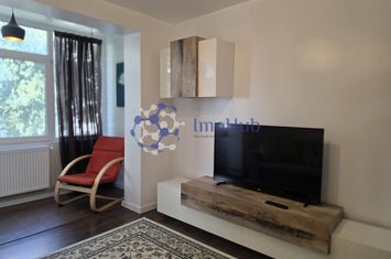 Apartament cu 3 camere, etaj 2, Alexandru cel Bun, 550 euro anunturi imobiliare Iasi