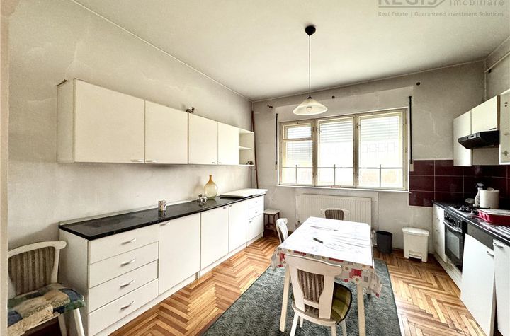 Vilă - 2 camere de vanzare CENTRAL - Brasov anunturi imobiliare Brasov