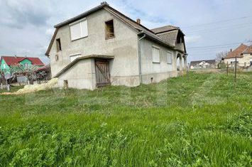 Casă - 7 camere de vanzare BOTIZ - Satu Mare anunturi imobiliare Satu Mare