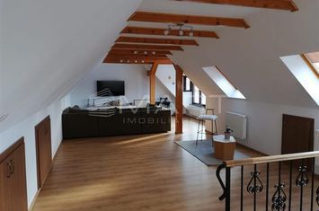 Vilă - 9 camere de vanzare CRISTIAN - Brasov anunturi imobiliare Brasov