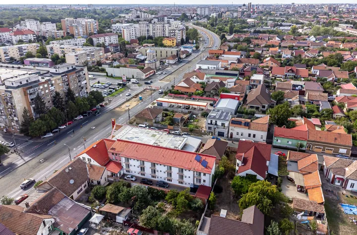 Pensiune funcțională de vânzare pe Calea Radnei, Arad anunturi imobiliare Arad