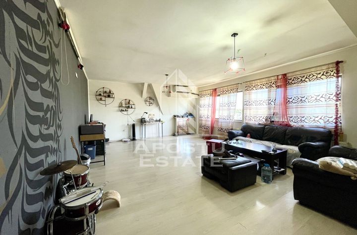 Apartament cu 4 camere decomandat, 106 mp, Calea Torontalului anunturi imobiliare Timis