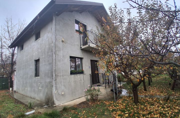 Vilă - 3 camere de vanzare VALEA LUPULUI - Iasi anunturi imobiliare Iasi