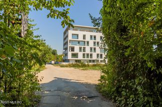 Apartament 3 camere 73 mp