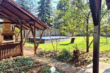 Vila cu piscina | gradina generoasa | langa padure | zona Erou Iancu Nicolae anunturi imobiliare Bucuresti