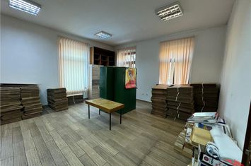 Spațiu comercial de inchiriat CENTRAL - Vrancea anunturi imobiliare Vrancea