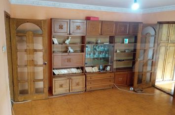 Apartament 3 camere de vanzare MICRO 11 - Dambovita anunturi imobiliare Dambovita