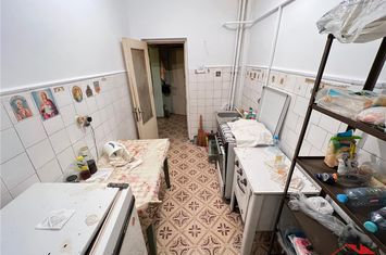 Apartament 2 camere de vanzare CENTRAL - Vrancea anunturi imobiliare Vrancea
