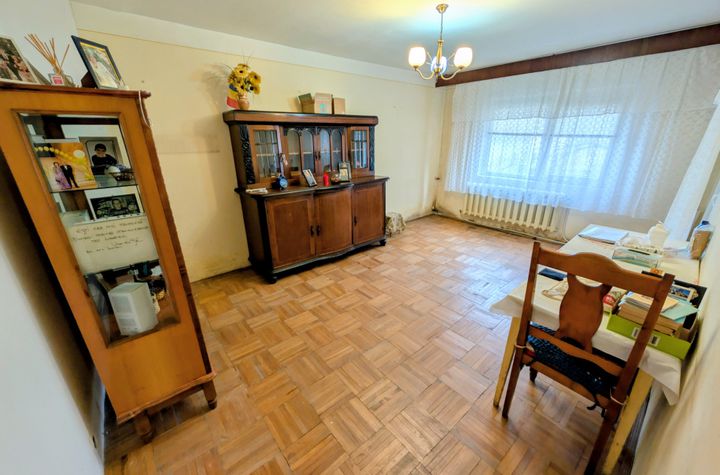 Apartament 4 camere de vanzare IASI - Iasi anunturi imobiliare Iasi