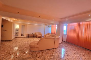 Apartament 3 camere de vanzare NARCISA - Bacau anunturi imobiliare Bacau