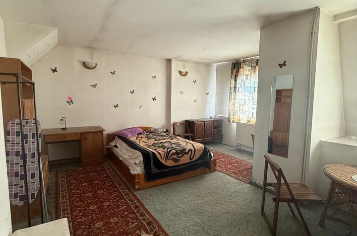 APARTAMENT CU 5 CAMERE PE 2 NIVELE, PACURARI,  LUKOIL anunturi imobiliare Iasi