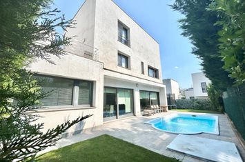 Villa with pool, residential complex, Iancu Nicolae anunturi imobiliare Bucuresti